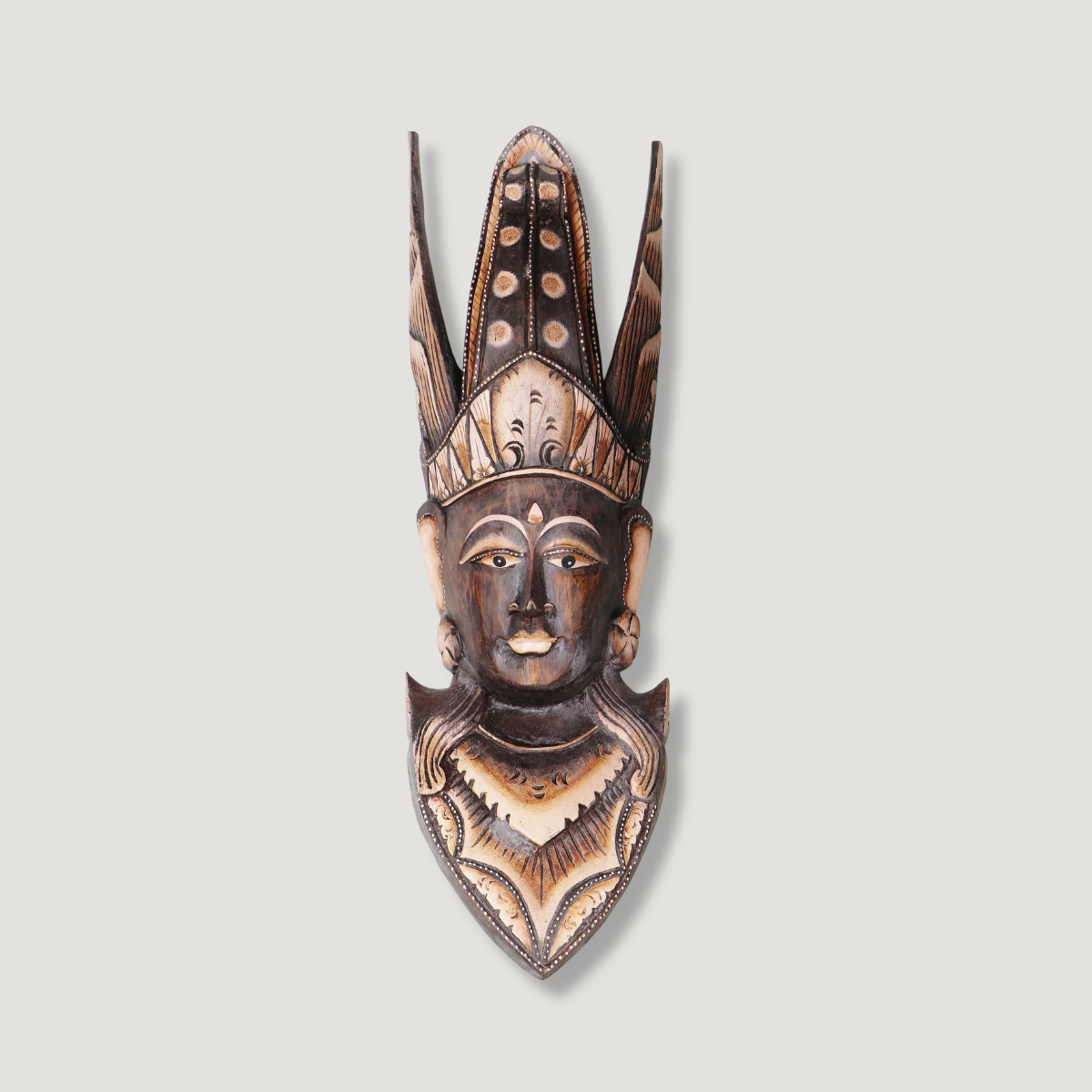 Wooden decoration African king
