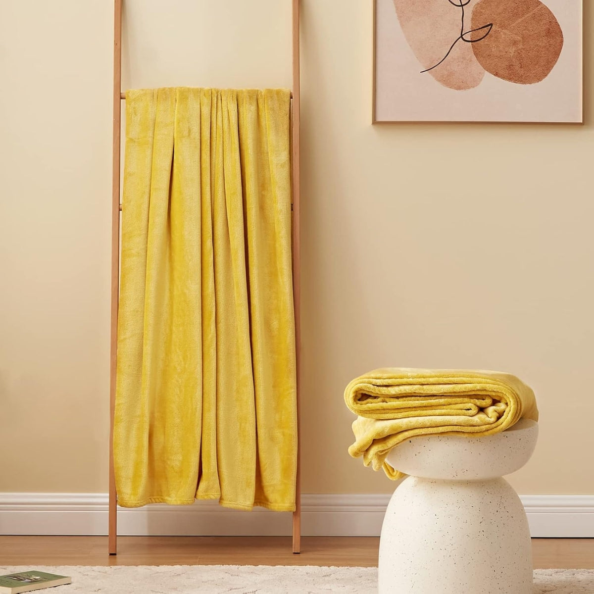 Vømre Plush Blanket - Honey Gold